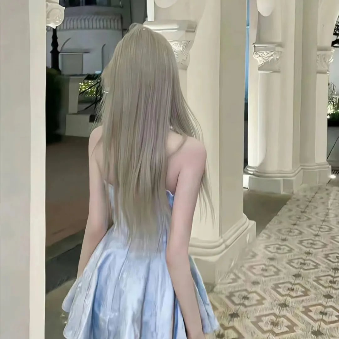 藏 海报